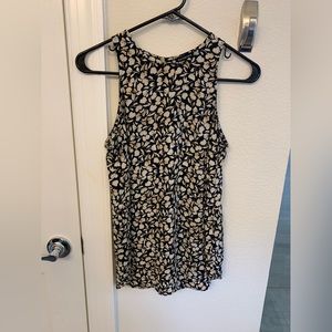 WhoWhatWear - floral blouse/tank. XS. Buttons down the back. Like new.